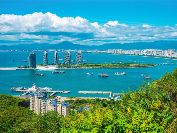 Hainan's Tropical Wellne